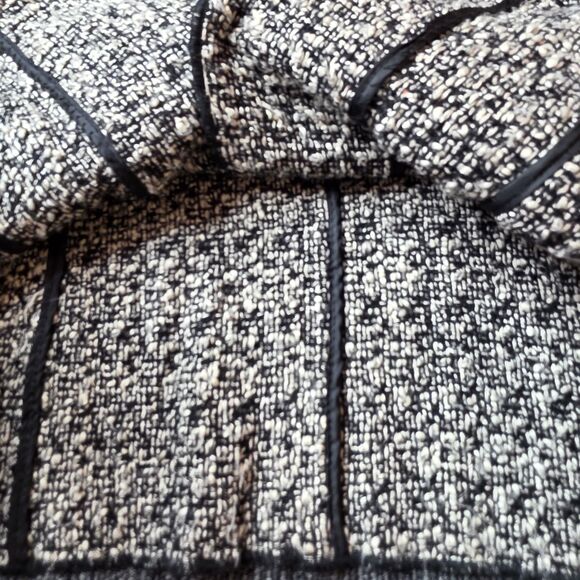 Chicos Wool Blend Tweed Button Front Blazer Size 1 (Medium) Black Cream Boucle - Picture 7 of 9